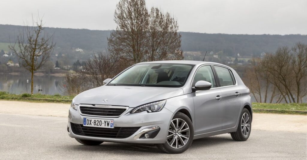 peugeot 308 phase 2 modèle à éviter